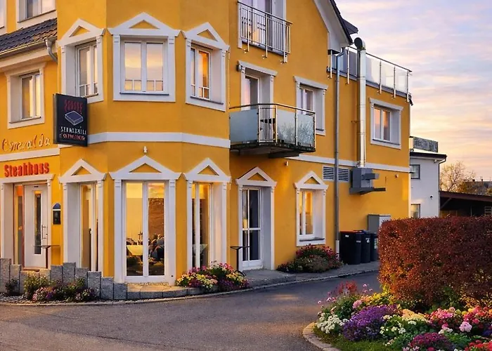 Apartment Penthouse Riedstr19 Ebersbach-Musbach